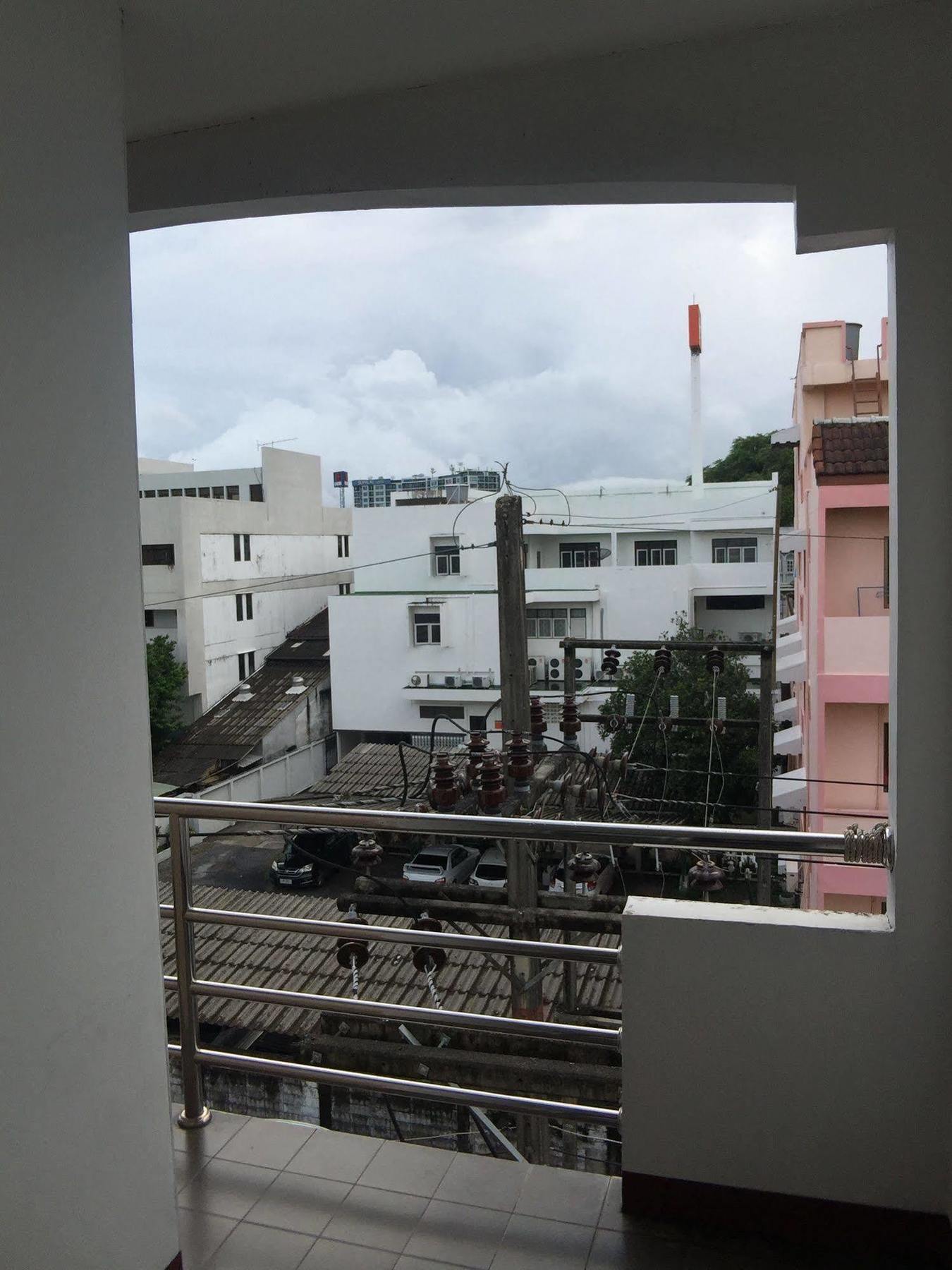 Ekkamon Kro Phuket